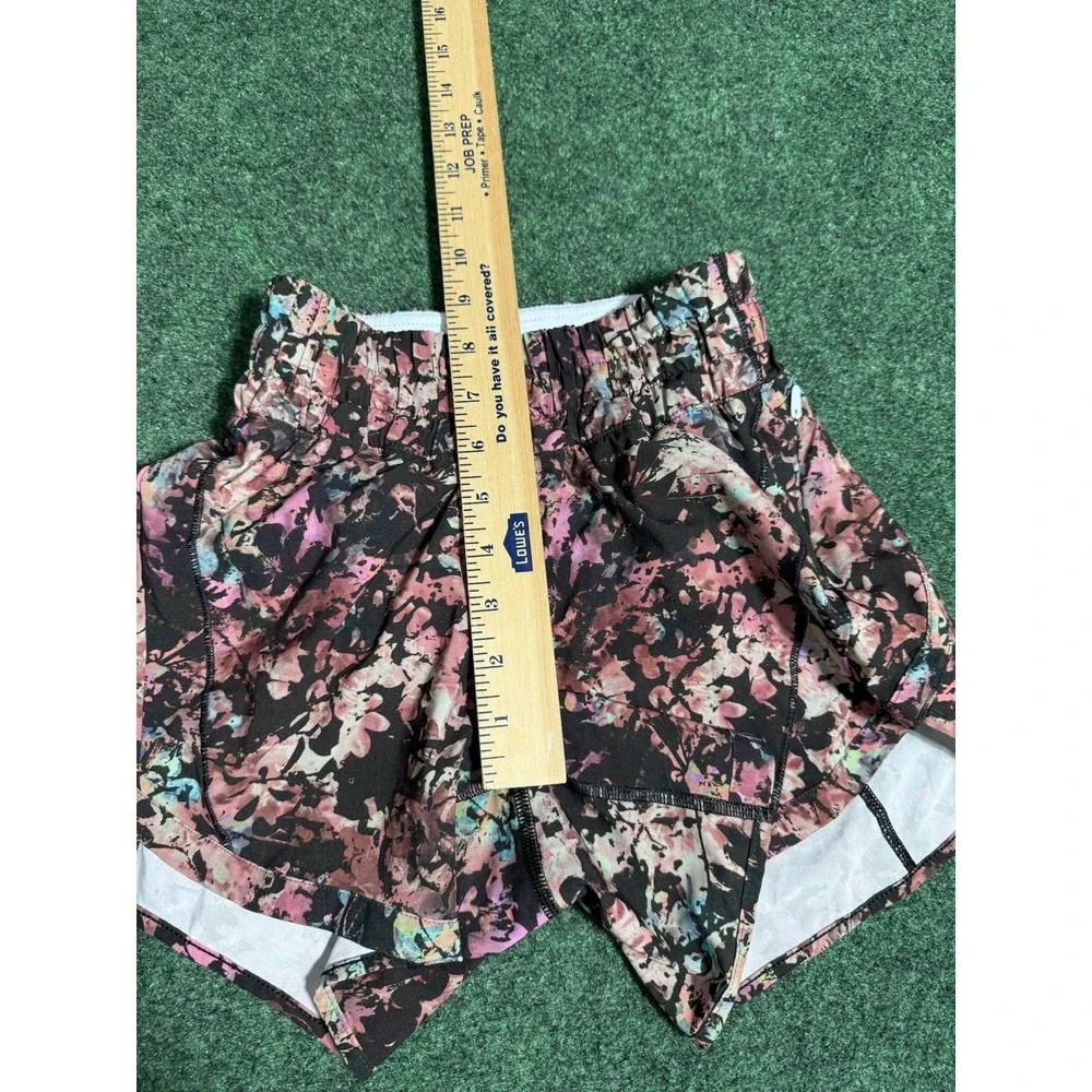 lululemon athletica shorts are